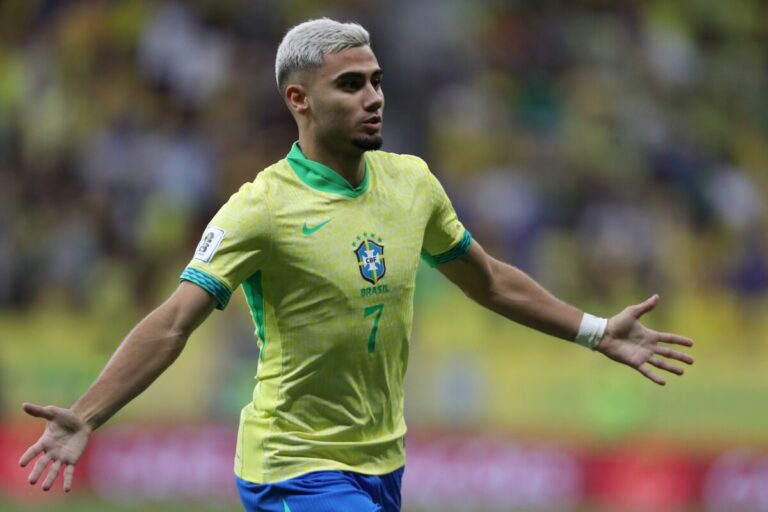 Novo reforço do Palmeiras, Andreas Pereira embarca rumo ao Brasil