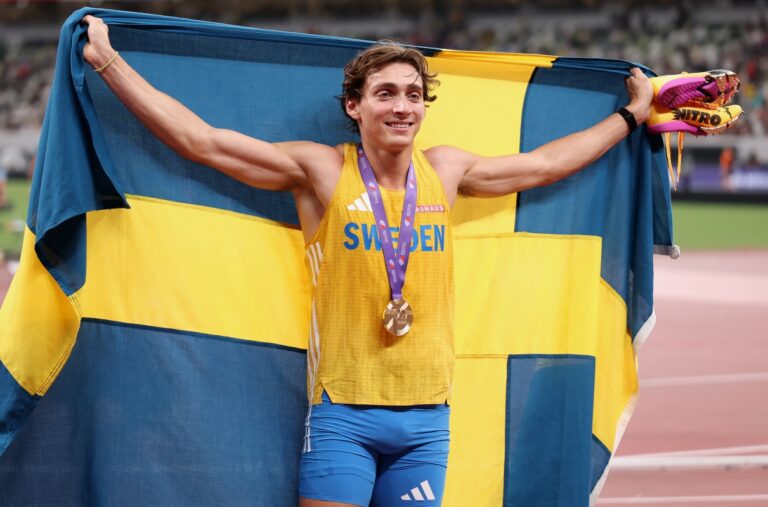 Duplantis quebra o recorde mundial de salto com vara pela 14ª vez