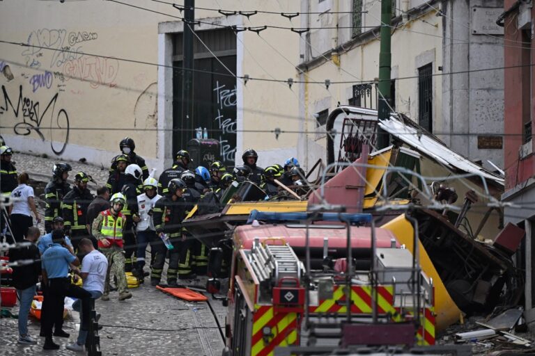 Sobe para três o número de brasileiros feridos no Elevador da Glória