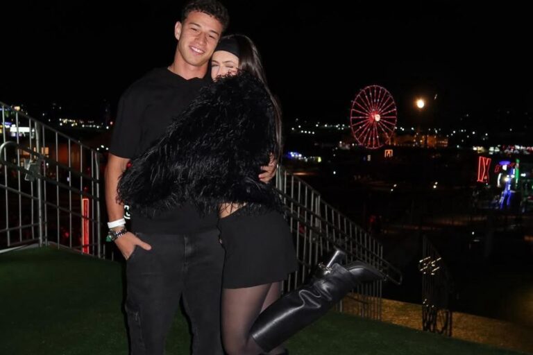 Jogador do Vasco e atriz do canal de Luccas Neto assumem namoro
