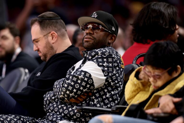 Mayweather processa concessionária após compra de R$ 12 milhões