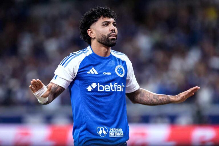 Criminosos que aplicaram golpes em jogadores da Série A são presos