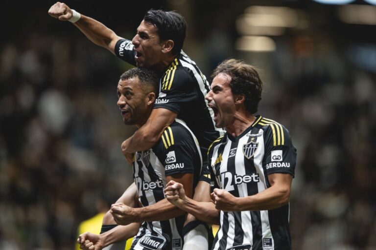 Com um a menos, Atlético-MG vence o Mirassol e respira no Brasileirão