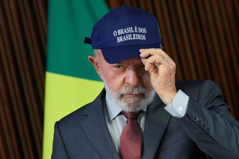 ‘Gente branca querendo passar por negro’