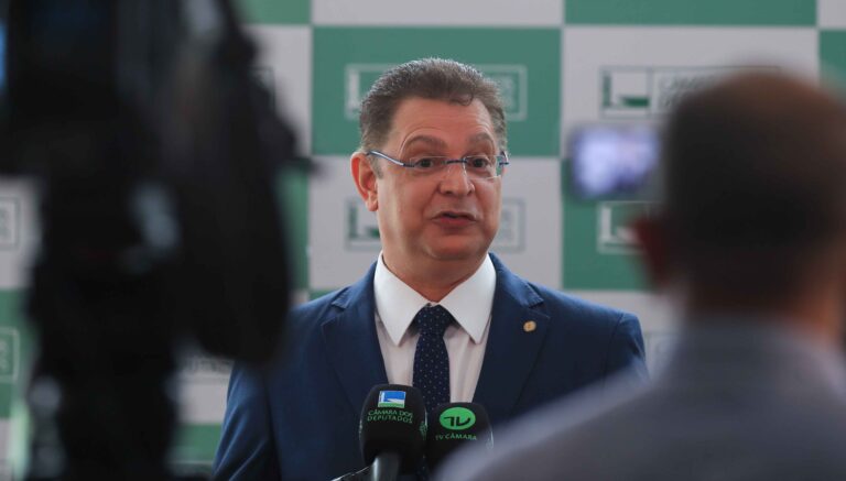 Anistia não deve ser votada antes do julgamento de Bolsonaro