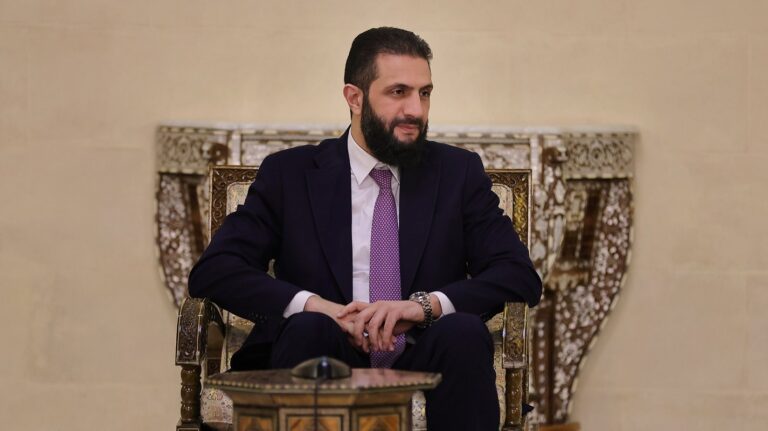 Presidente da Síria revela que Rússia fez acordo para abandonar Assad
