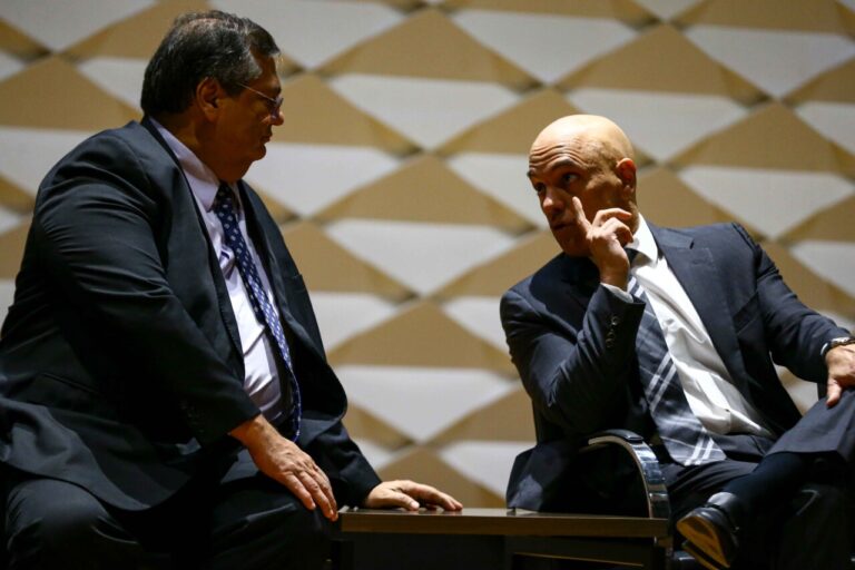 Flávio Dino manifesta solidariedade à família Moraes