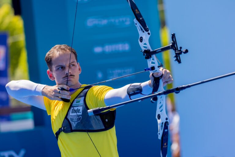 Marcus D’Almeida conquista a prata no Mundial de tiro com arco