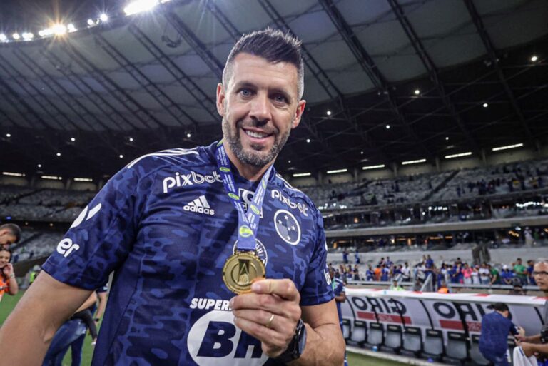 Demitido do Watford, relembre trajetória de Pezzolano no Cruzeiro