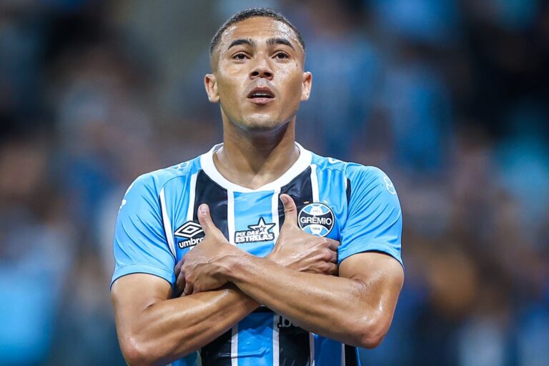 Vídeo: Carlos Vinícius dá vitória ao Grêmio sobre o São Paulo