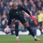 Goleiro do Chelsea possui frota de carros avaliado em R$ 6 milhões