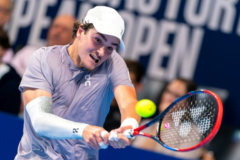 João Fonseca cai na estreia do ATP de Bruxelas para número 86 do mundo