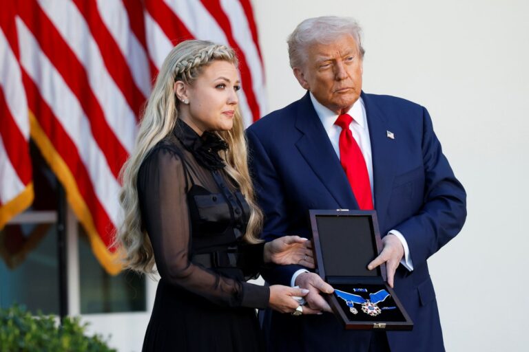 Trump concede a maior honraria civil dos EUA a Charlie Kirk