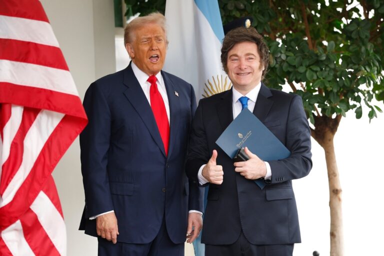 Trump condiciona apoio à Argentina a vitória de Milei no Congresso