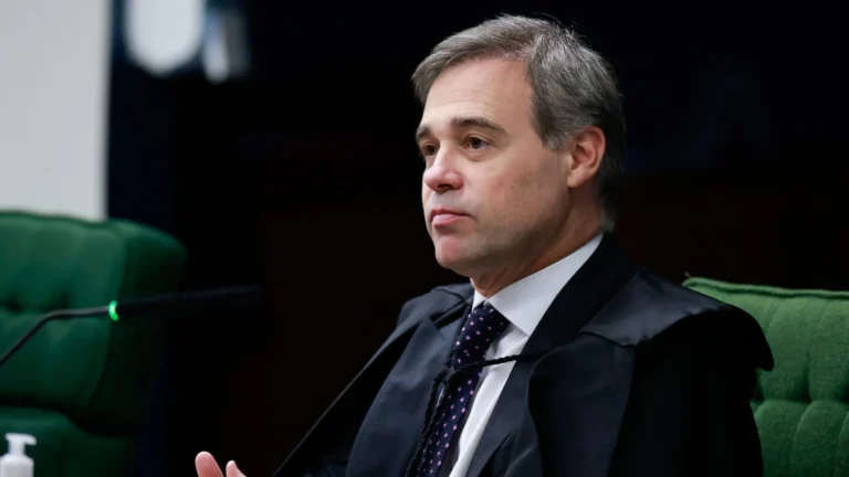 André Mendonça e a Polícia Federal: os bastidores da reunião sobre o Caso Banco Master