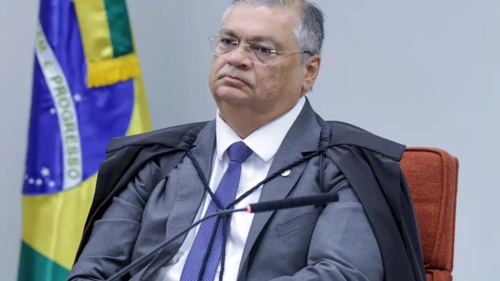 Flávio Dino Suspende Quebra de Sigilo em Caso Ligado a Lulinha